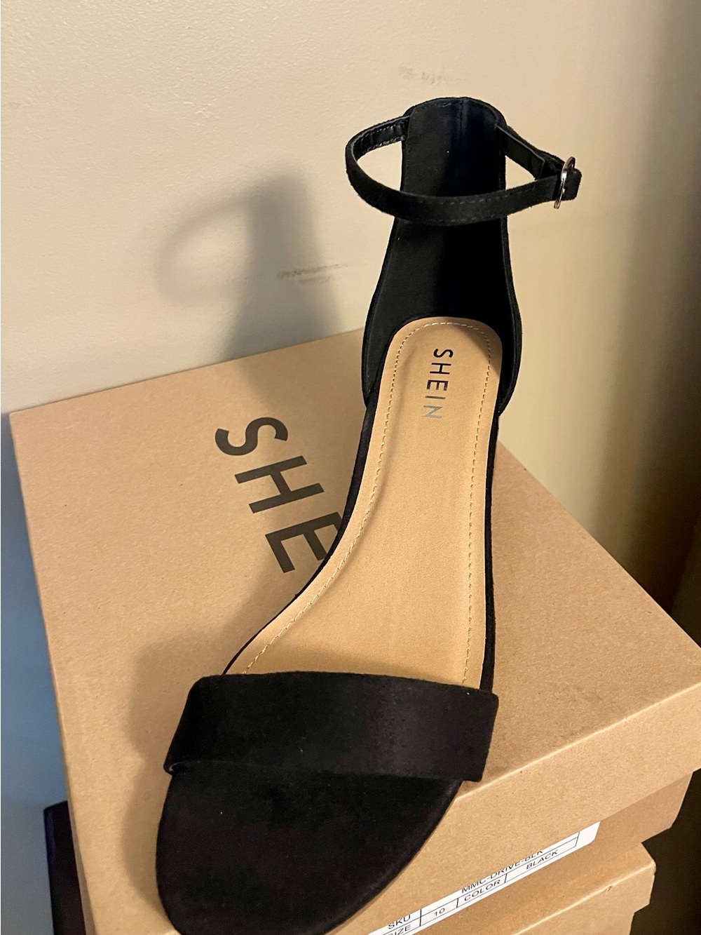 SHEIN Black faux suede Ankle Strap Open-Toe chunky Heel Sandals